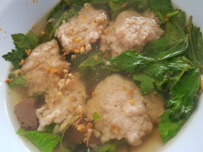 อารีย์ต้มเลือดหมู โชตนา